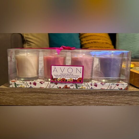 NEW … AVON “Spring Scents” Votive Gift Set - Picture 1 of 4